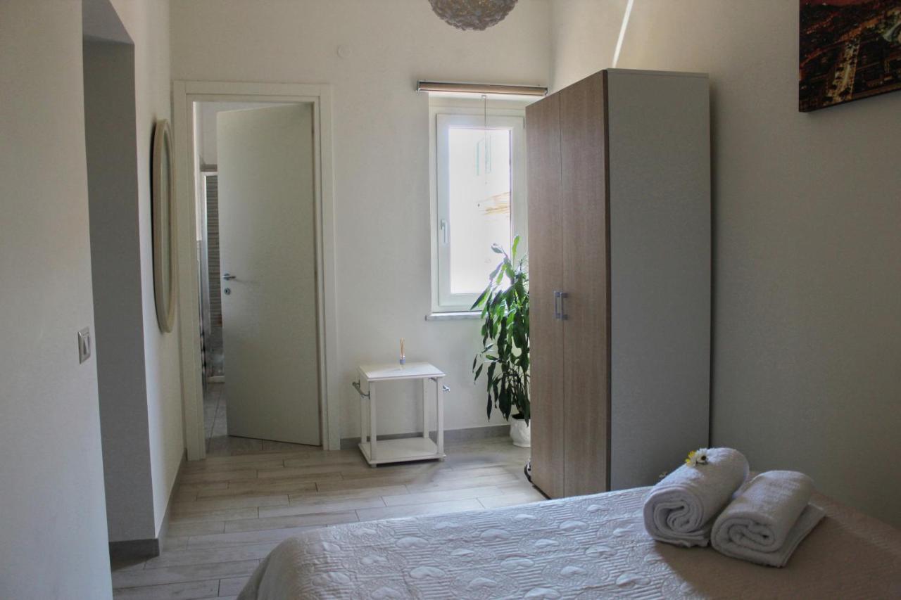 Vesuvio House Appartamento Indipendente E Centrale サンタニェッロ エクステリア 写真